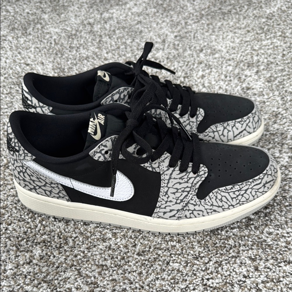 Nike Black Cement Air Jordan 1 Lows